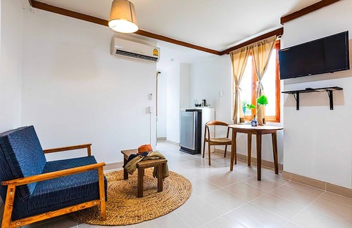 Bang Kho Laem House | Relaxed Twin Comfort | Howard Square Escape