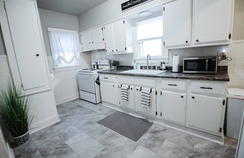 Wichita House | Relaxing 1BR Cottage! Perfect for a Weekend Escape