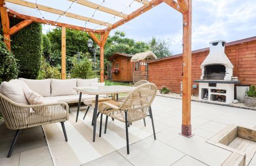 Ollerton House | Relaxing 3-Bedroom Retreat House Free Parking 8ppl