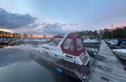 Leuken Boat Rental | Relaxing auf der Yacht Jögata