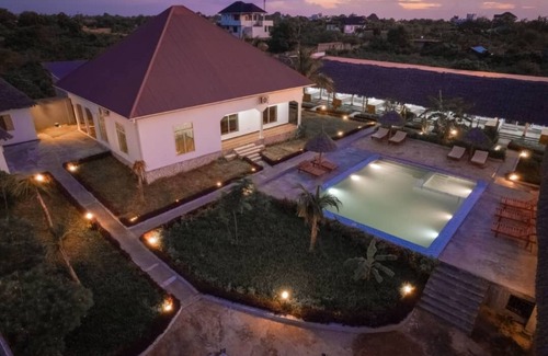 Nungwi House | "Relaxing cozy bungalows Escape with Garden Views & Free WI-FI with speed