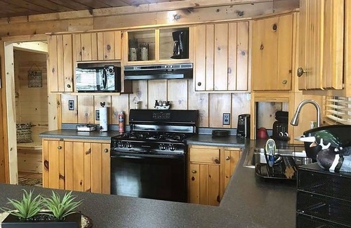 Big Bay House | Relaxing Sandy Beach Retreat on Lake Superior