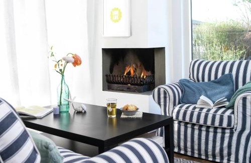 Loosdrecht House | Relaxing Waterfront Bungalow