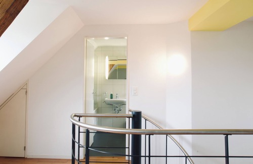 Lucerne Apartment | ReLiving - Vibrant Duplex in City Center