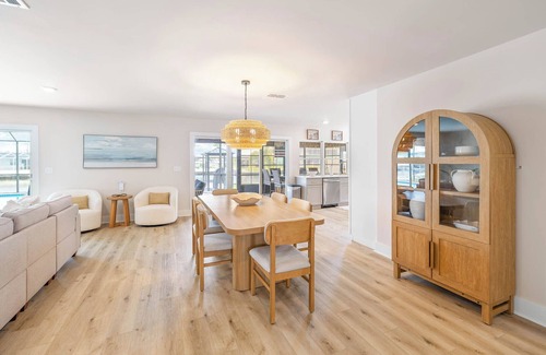 Spring Hill House | Remodeled/Tiki Bar/Waterfront/Heated Pool/games