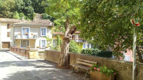 Rennes-les-Bains Apartment | Rennes-les-Bains Studio at foot of thermal baths