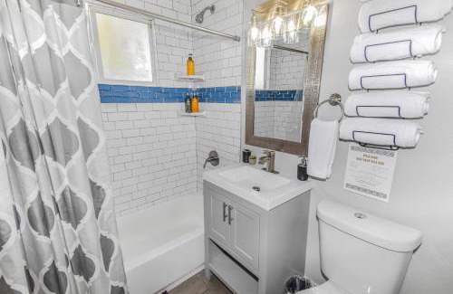 Northeast Reno House | Reno Upper Unit with King Bed & Pull-Out Couch