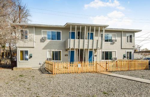 Northeast Reno House | Reno Upper Unit with King Bed & Pull-Out Couch