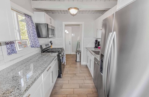 Northeast Reno House | Reno Upper Unit with King Bed & Pull-Out Couch