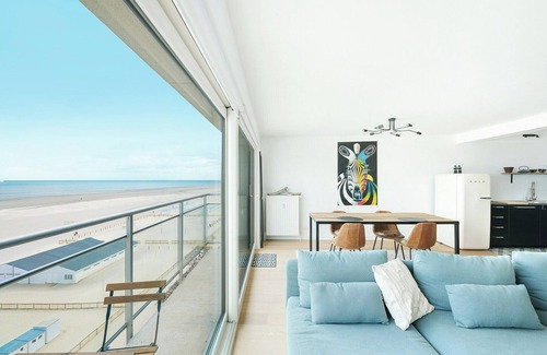 Heist Apartment | Renovated apartment in Knokke-Heist with views