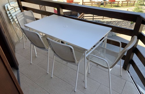 Le Sauze Apartment | Renovated apartment in the center of the resort with a beautiful view