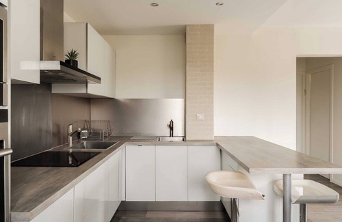 Deauville City Centre Apartment | Renovated apartment sleeping 6 - pool and tennis