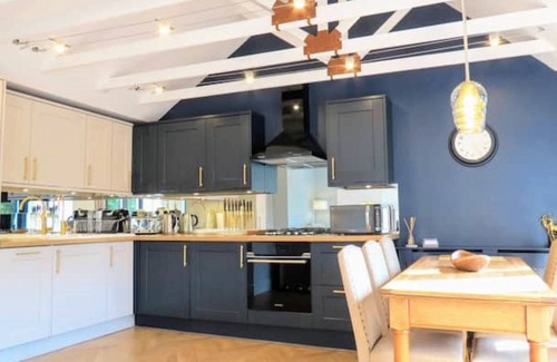 Cardross House | Renovated characterful coach house close to Loch Lomond and Helensburgh