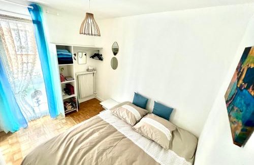 Clichy Apartment | Renovated Charming Apt Ideal to visit Paris