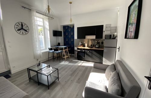 Louviers Apartment | Renovated, comfortable city-center apartment