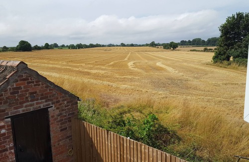 Sigglesthorne Cottage | Renovated cottage in village location with spectacular countryside views