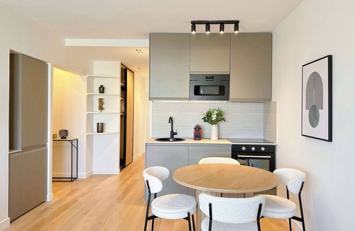 13th Arrondissement Apartment | Renovated flat with balcony and elevator for 5