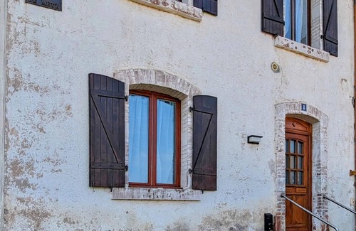 Hericourt Cottage | Renovated house with garden, AC, parking, WiFi - Quiet in Héricourt