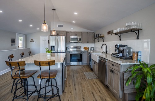 Quincy House | Renovated Lake Talquin Getaway!