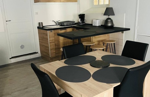 Cuxac-Cabardes House | Renovated old house in the heart of the Montagne Noire