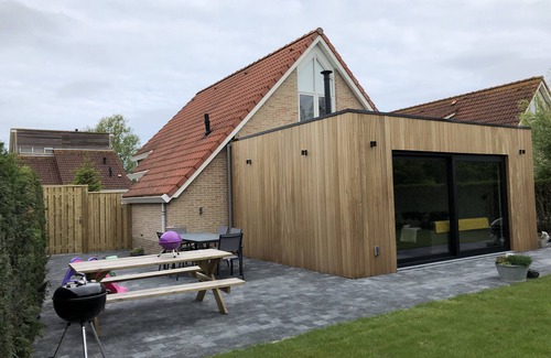 Breskens House | RENOVATED vacation home by the sea Breskens10 pers. child friendly, dog welcome.