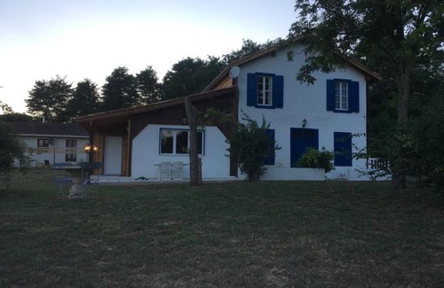 Sos House | Renoviertes Waldhotel in der Gascogne- Haustierfreundlich und Romantisch