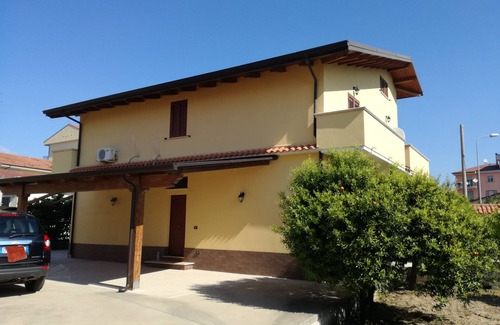 Marina di Davoli House | Rent a holiday home even for short periods