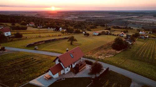 Rechnitz House | REnthouse - Ferienhaus am Weinberg