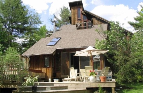 Glendale House | Renting for 31+ days; Competitive pricing, Cozy, Scenic, Quiet, area.