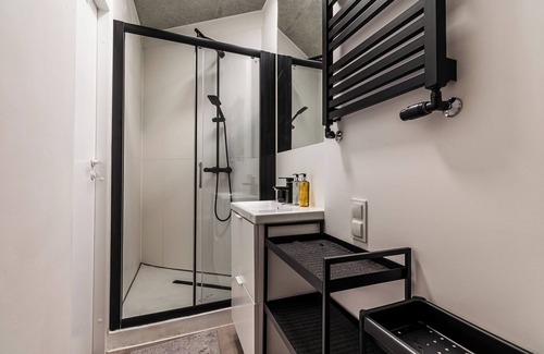 Fabryczna Apartment | RentPlanet - Studio Legnicka