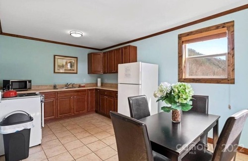 Hot Springs Apartment | Reopened since Helene! Stay right in the heart of Hot Springs, NC