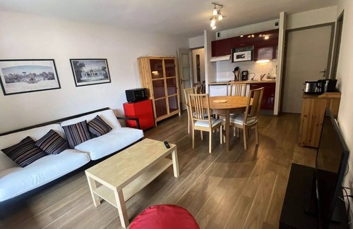 Sers Apartment | Residence Bois De Marie - Nice apartment with balconies, parking and WIFI close to the center of Barèges