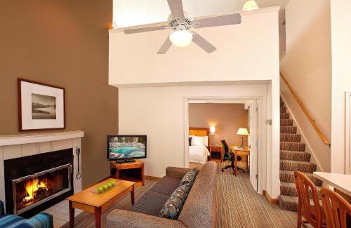 Lake Forest Hotel | Residence Inn by Marriott Portland South-Lake Oswego