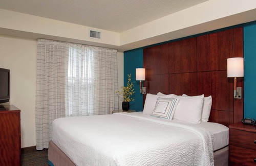 Maumee Hotel | Residence Inn by Marriott Toledo Maumee