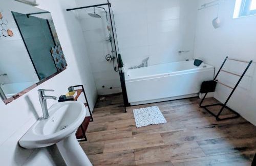 Abomey-Calavi Apartment | Residence Nenuphar