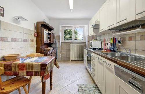 Lanzo d'Intelvi Villa | Residenza ai Noci