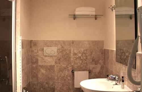 Guzman Hotel | Residenza Porta Guelfa