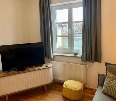 Passau Apartment | RESIDERY zentrale Altbauwohnung mit Arbeitsplatz in der INNstadt