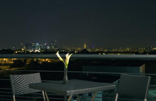 Carrieres-sur-Seine Apartment | Residhome Carrières La Défense