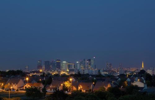 Carrieres-sur-Seine Apartment | Residhome Carrières La Défense