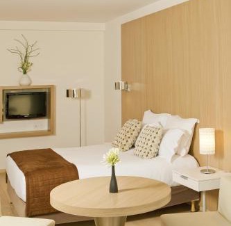 Carrieres-sur-Seine Apartment | Residhome Carrières La Défense