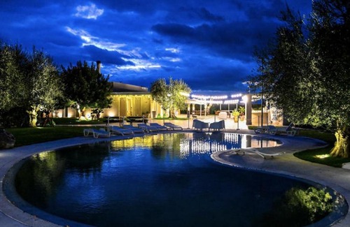 Andria Resort | Resort Coppe di Murgia, Immersa nel territorio dell'alta murgia, tra Castel Del Monte e la città di Andria, Corato e Bari