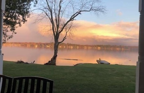 Port Stanton House | Resort, Lakefront private, pool, hottub, sauna #2