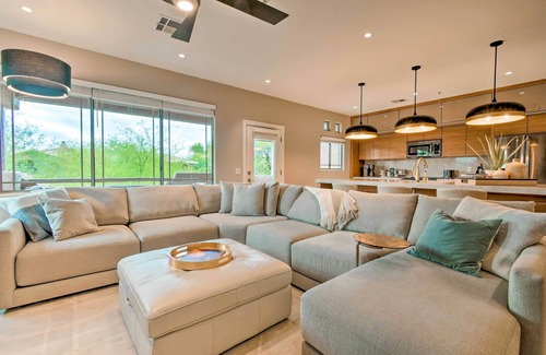 Central Scottsdale Condo | Resort Perks & Private Balcony: Scottsdale Condo!