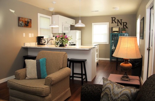 Ohiopyle Cottage | Rest, Relaxation, & Quick Access to Ohiopyle Await