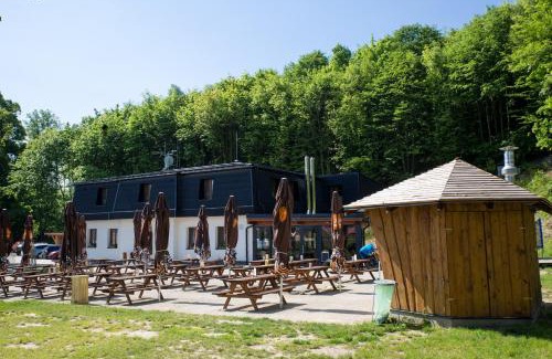 Bludov House | Restaurace a Penzion Bludoveček