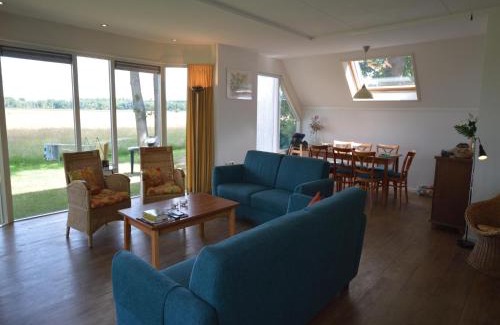 Lemele House | Restful Holiday Home in Lemele