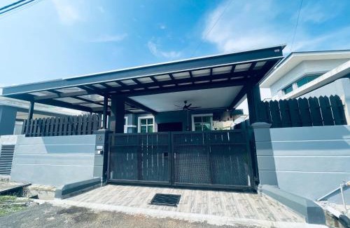 Bukit Rambai House | Resthouse Asyura