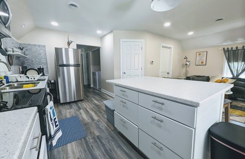 Flushing Apartment | Restored Farmhouse in Central Flushing ~ Walking to Downtown