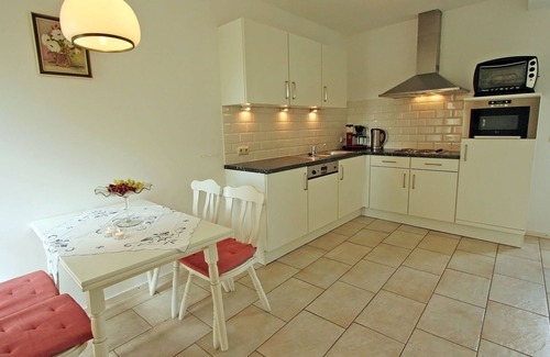 Beertsenhoven Other | Restored farmhouse in Wijlre with two terraces